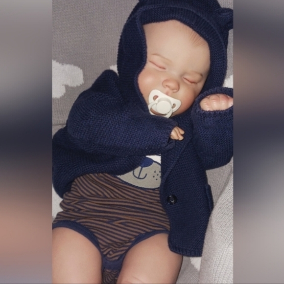 Selling My Baby 😍🍼 - Picture 8 of 16